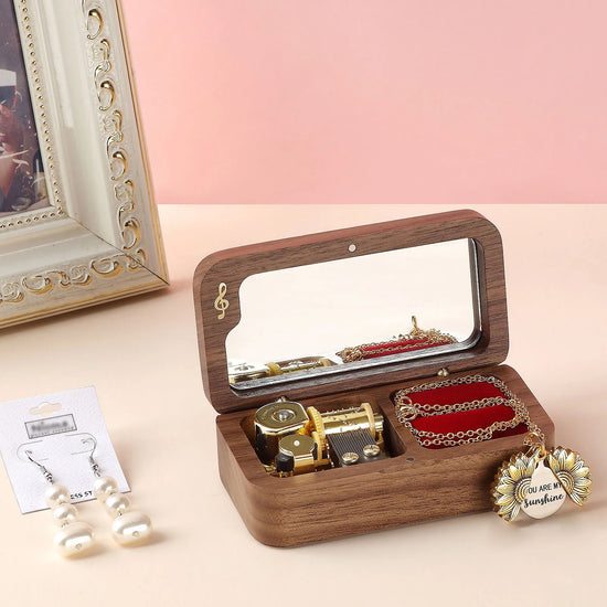 Roosiking Walnut Wooden Ring Box Music Box Jewelry Organizer Family Valentine&