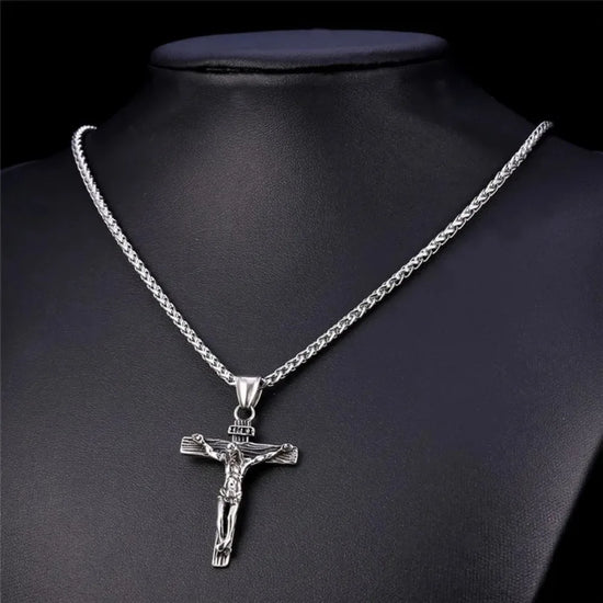 Classic Fashion Christmas Ornaments Necklace Amulet Pendant Charm Nacklace Men Punk Hip Hop Trend Mix and Match Wholesale
