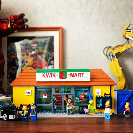 2179pcs The Kwik E Mart Store Virginia Simpsons Convenience Supermarket 71016 Building Block Model Toy Birthday Christmas Gifts